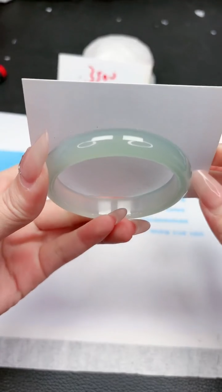 【闪购商品】石英质玉手镯未镶嵌889-54