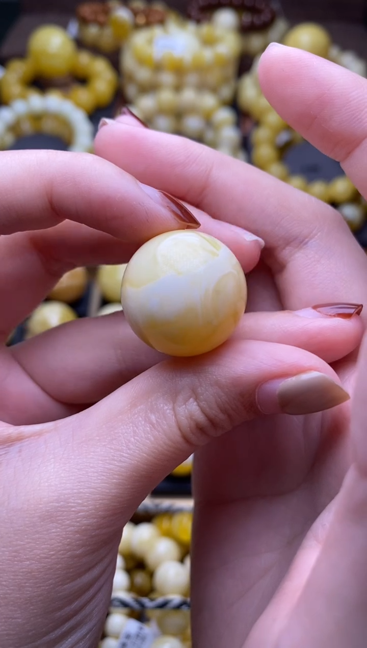 【闪购商品】琥珀裸石未镶嵌大小姐珠宝156