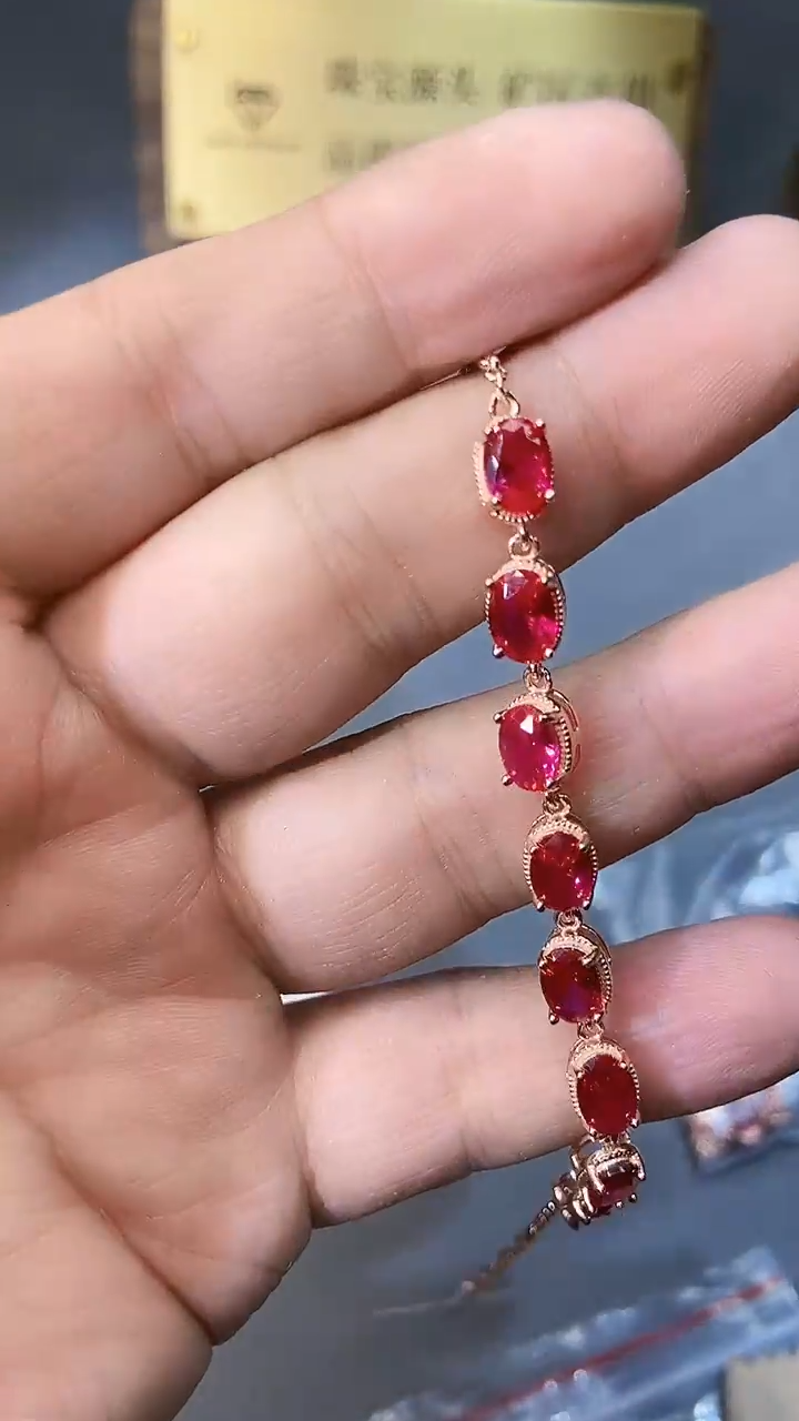【闪购商品】红宝石手链银S925镶嵌354