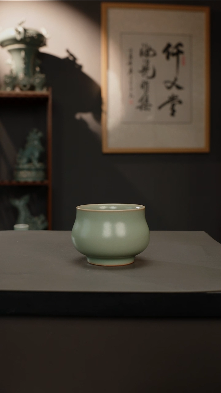 【闪购商品】杯仿古釉原矿玉兰杯