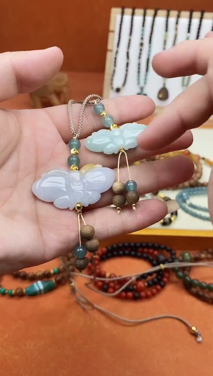 吊坠(赠链)未镶嵌翡翠蓝水蝴蝶手工编绳脖挂选一