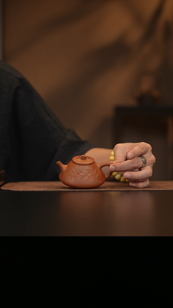 允禾斋  紫砂壶  子冶 降坡