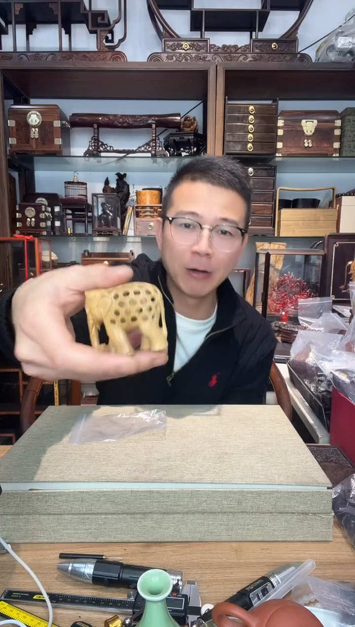 乌木类书架783老山檀象中象