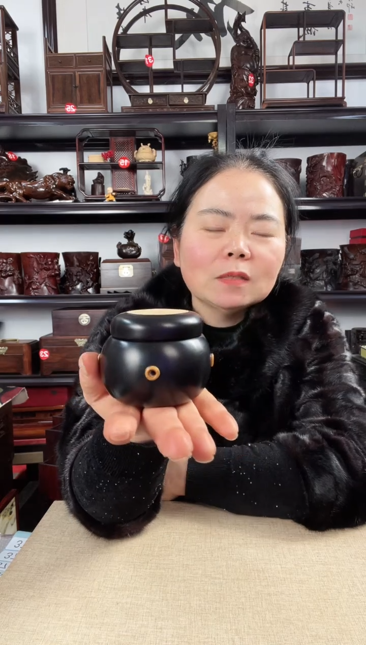 木老李红木工艺品375瑕疵