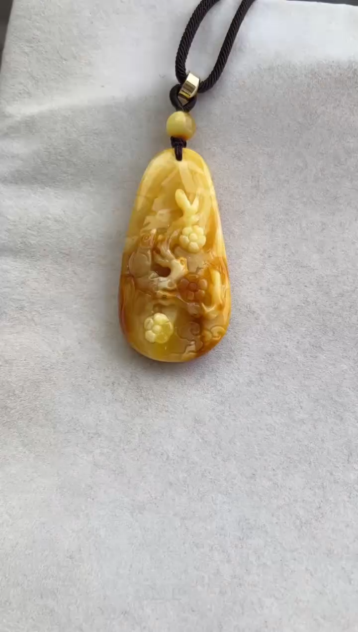 【闪购商品】琥珀裸石未镶嵌10210307-吊坠