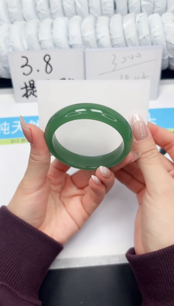 【闪购商品】石英质玉手镯未镶嵌65-56.1