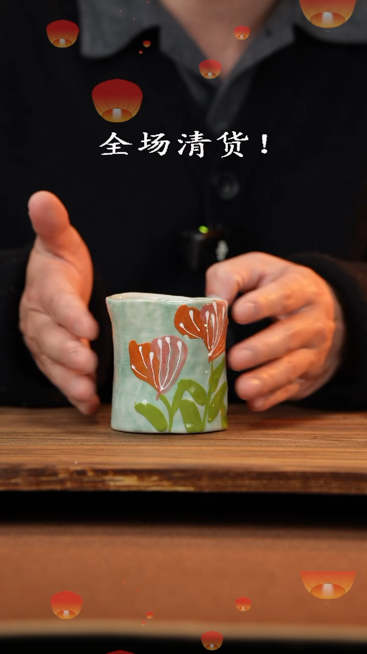 【闪购商品】杯手艺人手绘釉下彩异形器物