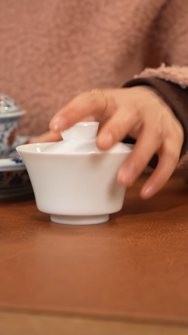 【闪购商品】杯景德镇白胎马蹄盖碗