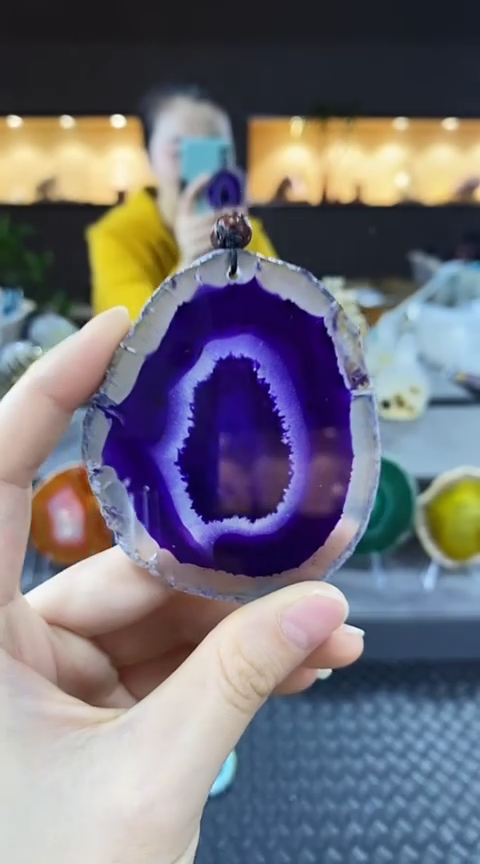 未镶嵌颈饰玛瑙/玉髓绽**朵玛瑙