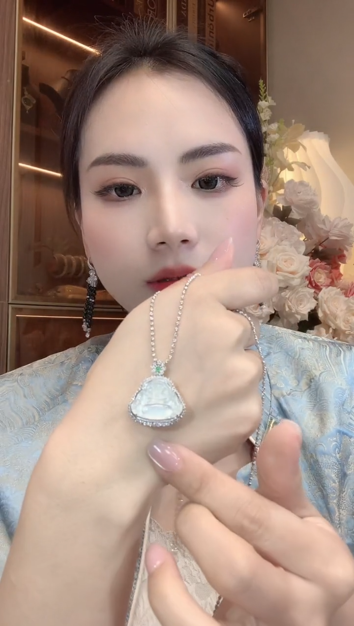 【闪购商品】翡翠18K金镶嵌吊坠(不含链)C54