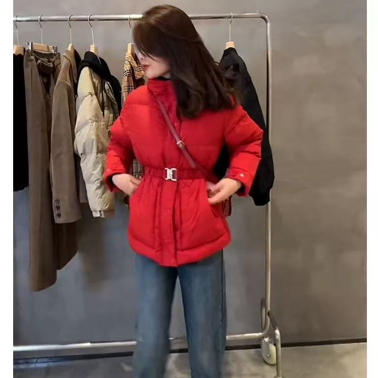 7987炸街气质名媛高端棉服外套今年流行红色短款连帽冬季女