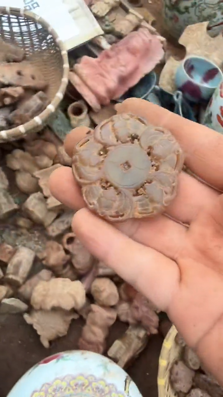 未镶嵌岫岩河磨玉（透闪石质玉）挂件清**尽岫岩河磨玉