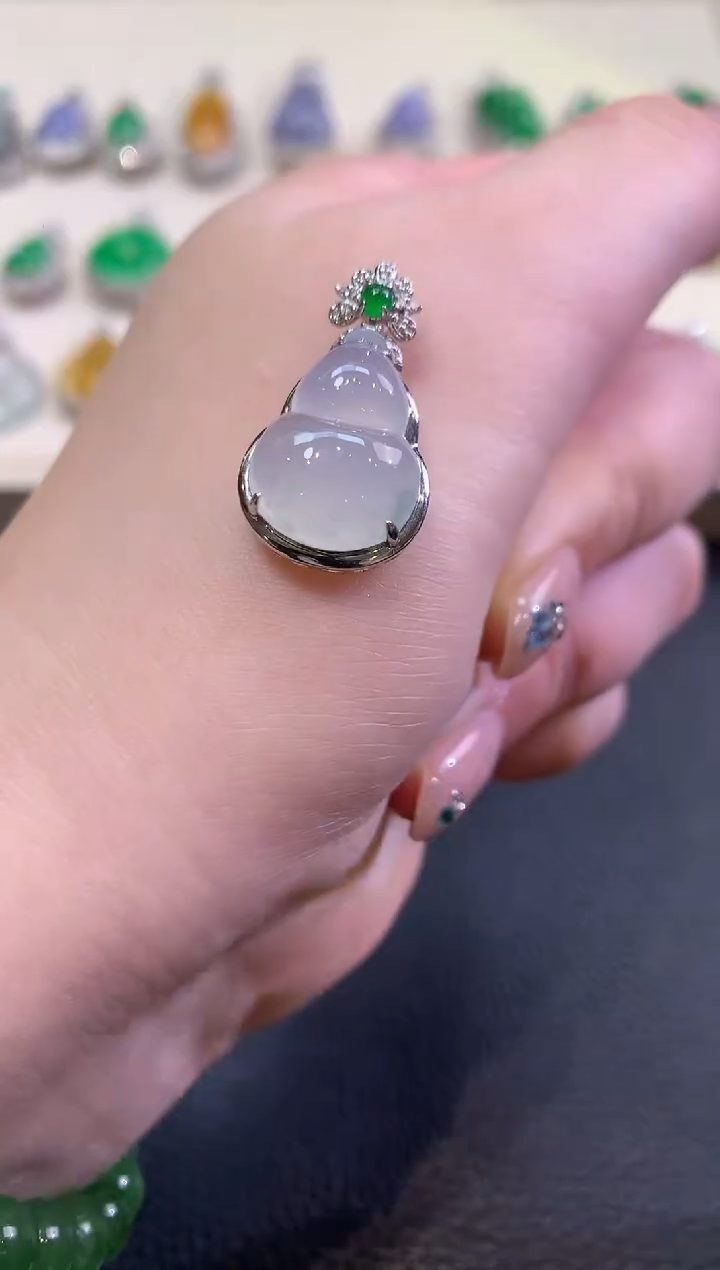 翡翠18K金镶嵌吊坠(不含链)q15 春日珠宝