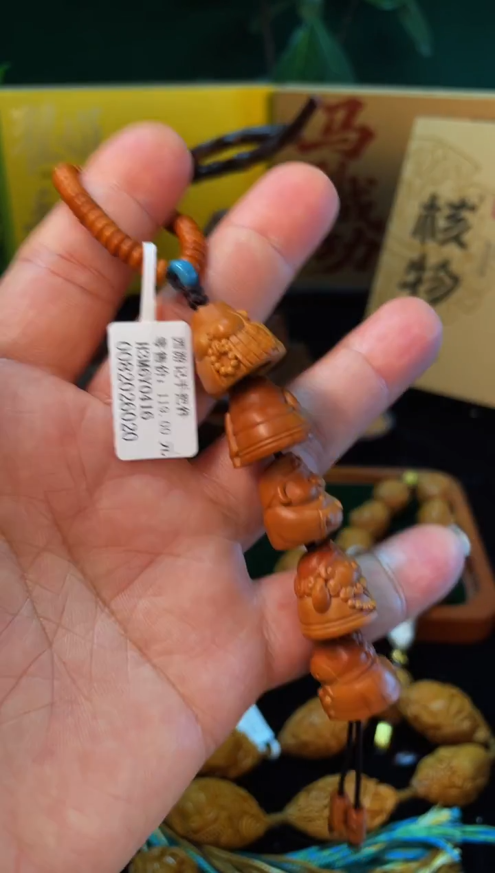 把件橄榄核西游记手把件