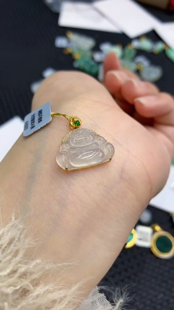 【闪购商品】翡翠颈饰18K金镶嵌            8