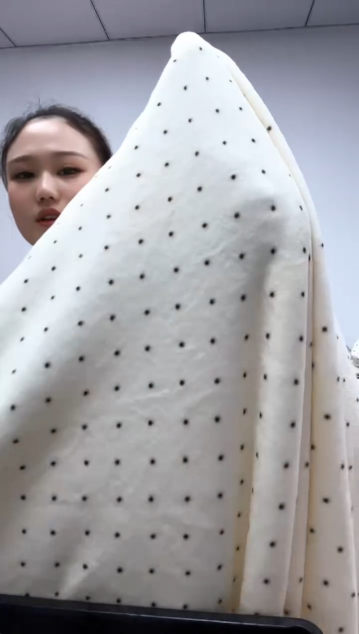 法兰绒3x2左右尺寸面料已主播介绍为准