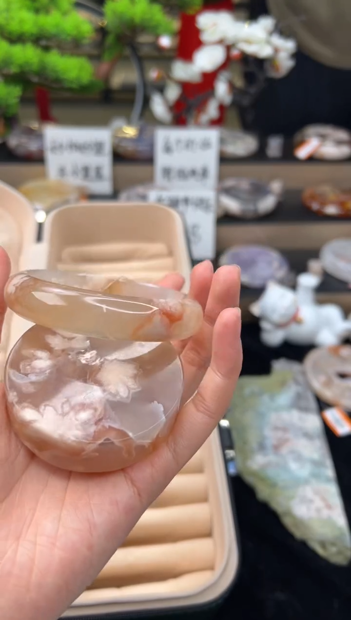 【闪购商品】石英质玉手镯未镶嵌62圈口（赠送镯心)23381
