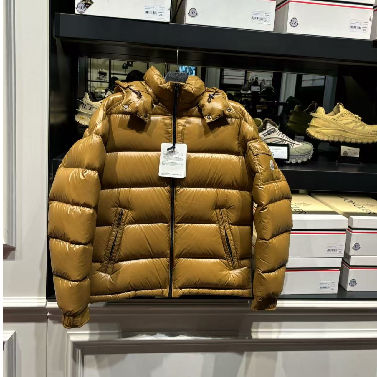 未使用 MONCLER 盟可睐/GG/男女同款maya兄弟款leanm羽绒服 福利