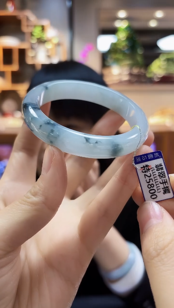 【闪购商品】翡翠颈饰未镶嵌手镯58.2