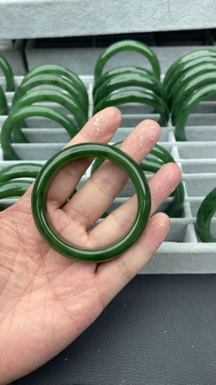 未镶嵌手镯和田玉（碧玉）92-54.8