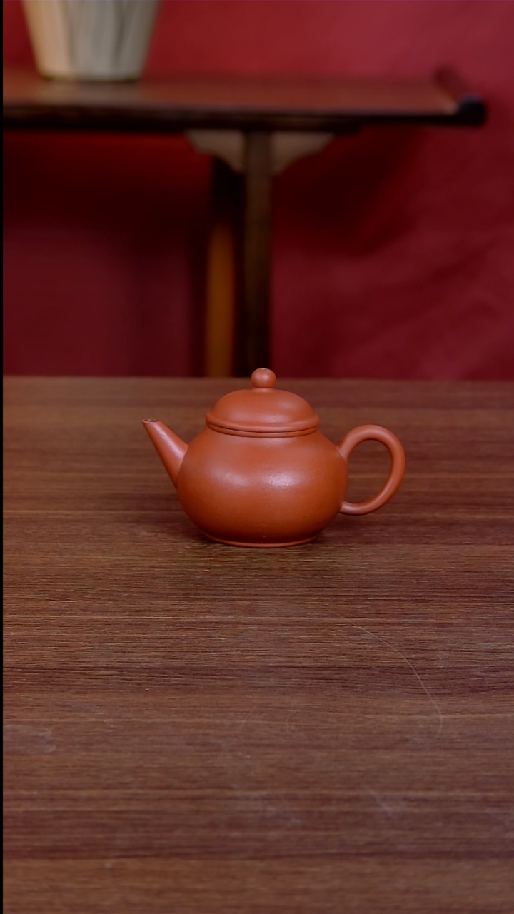 【闪购商品】紫砂茶壶朱泥小芭乐 110CC