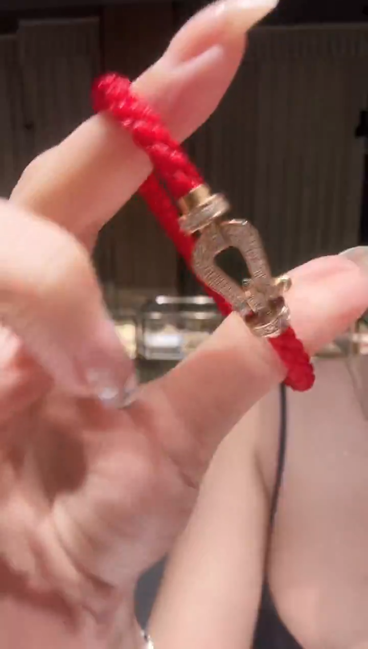 18K金镶嵌吊坠钻石AY0184-R