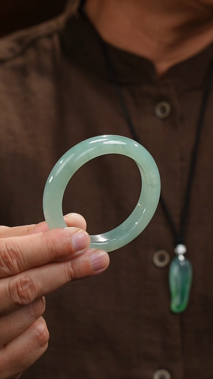 【闪购商品】翡翠手镯未镶嵌111·