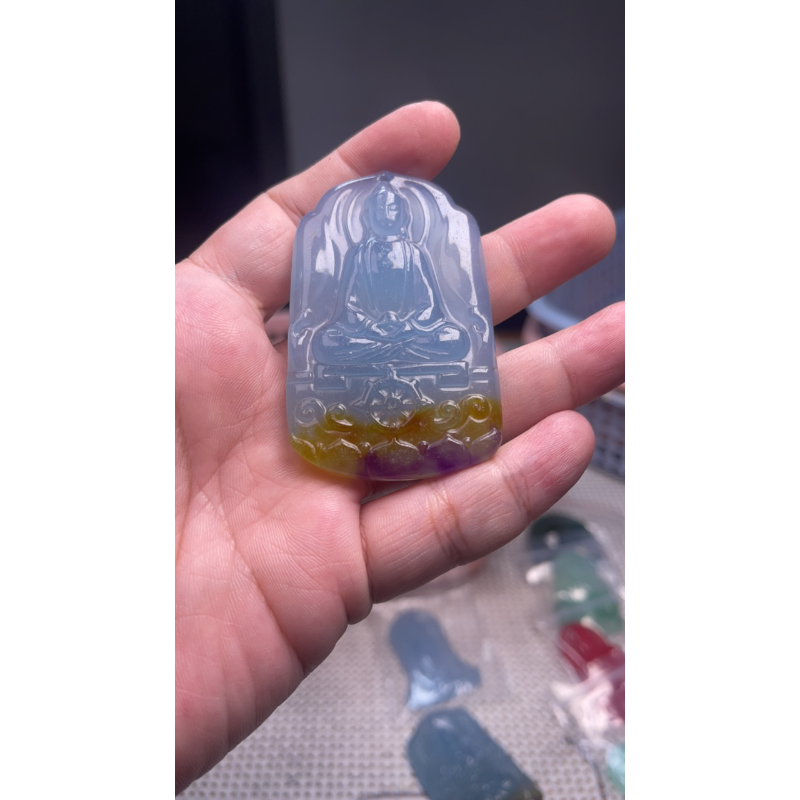 118    蓝水春彩大日如来吊坠