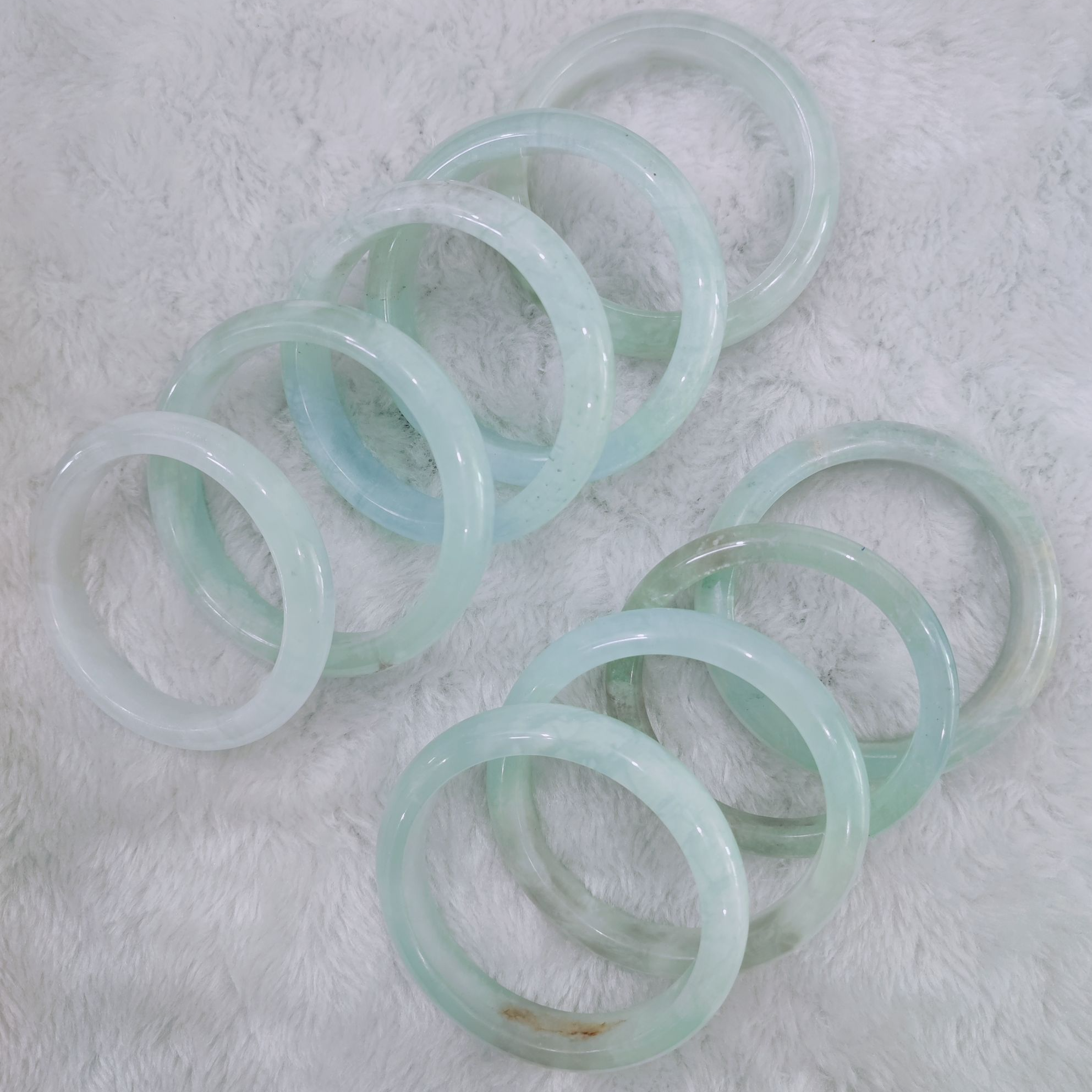 天然海蓝宝手镯直播间下单时尚