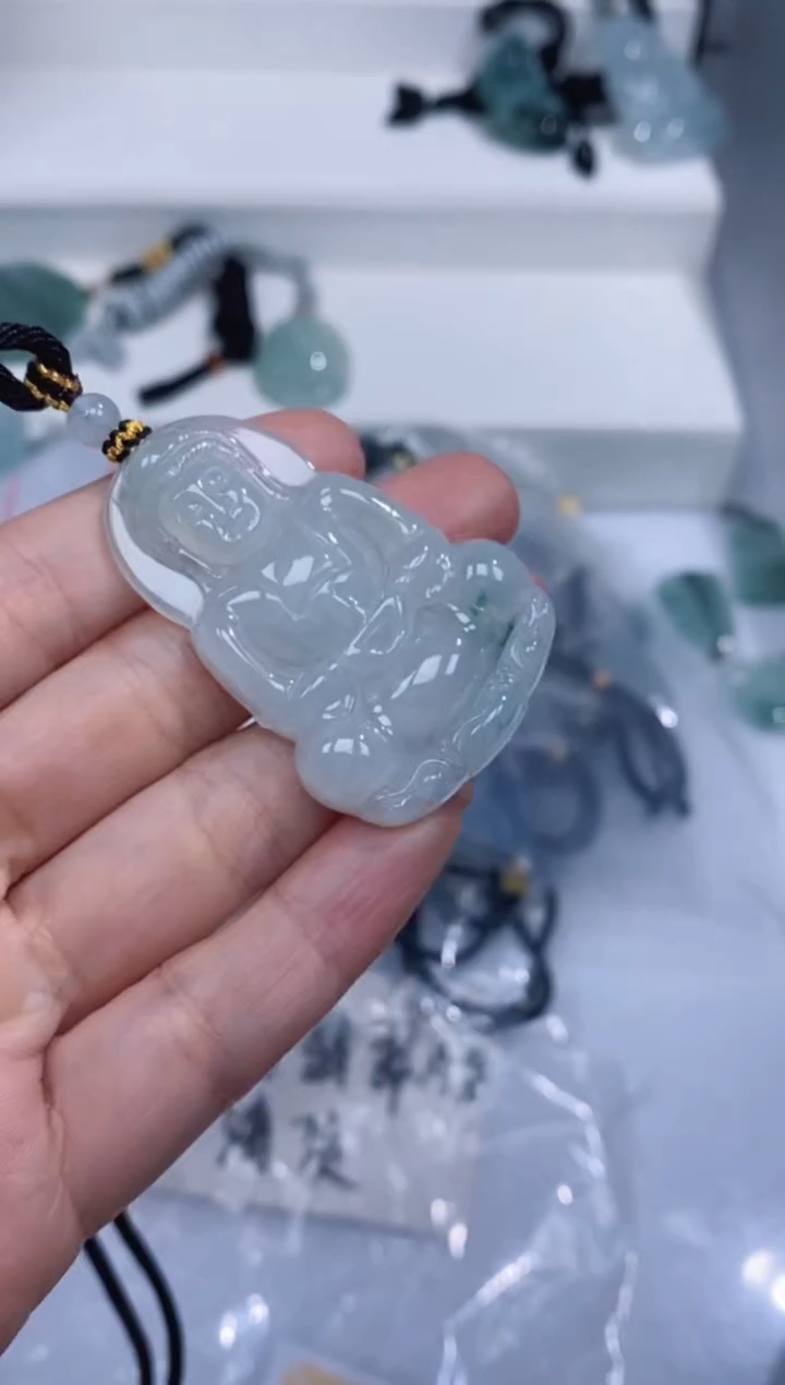 颈饰未镶嵌翡翠吊坠