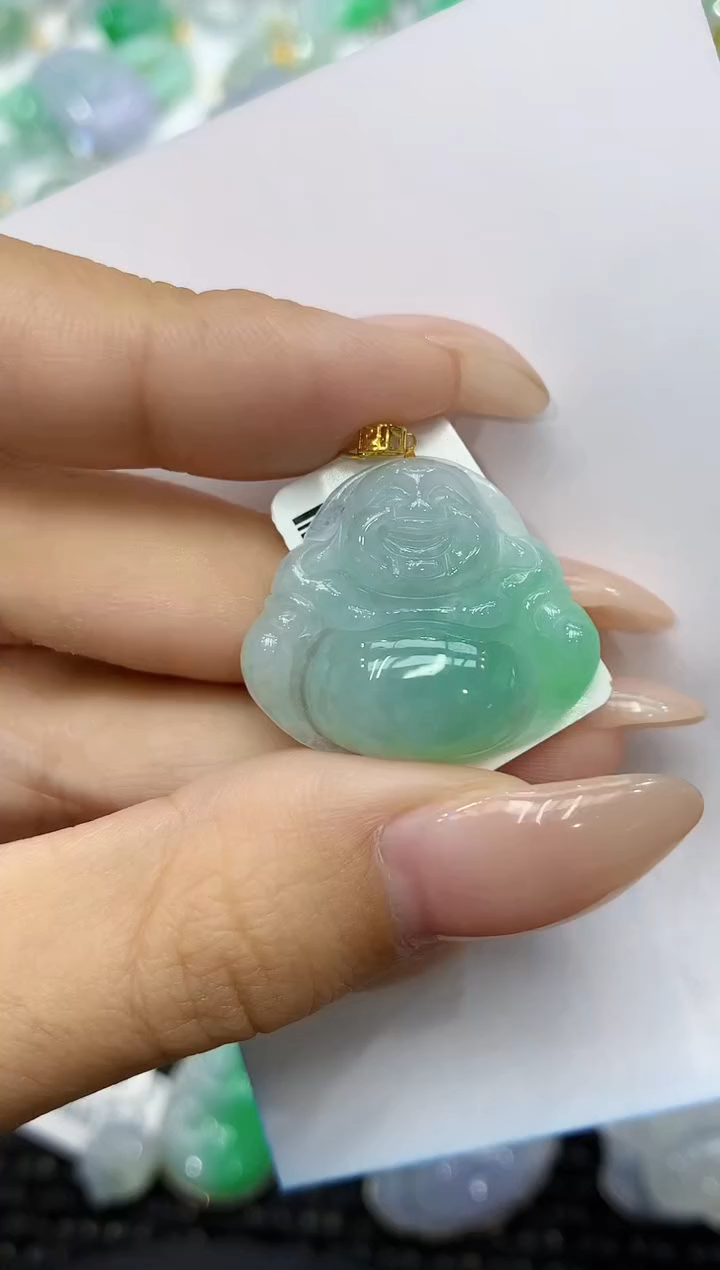 颈饰18K金镶嵌翡翠111111111111