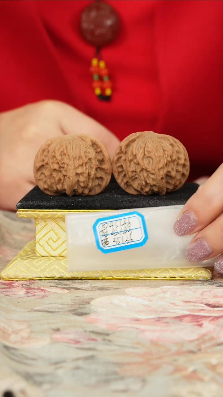 【闪购商品】文玩核桃把件磨盘