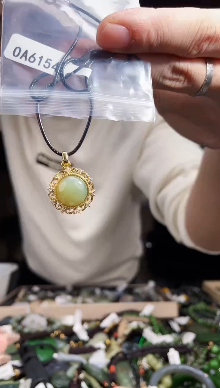 【闪购商品】和田玉颈饰未镶嵌拍一发一