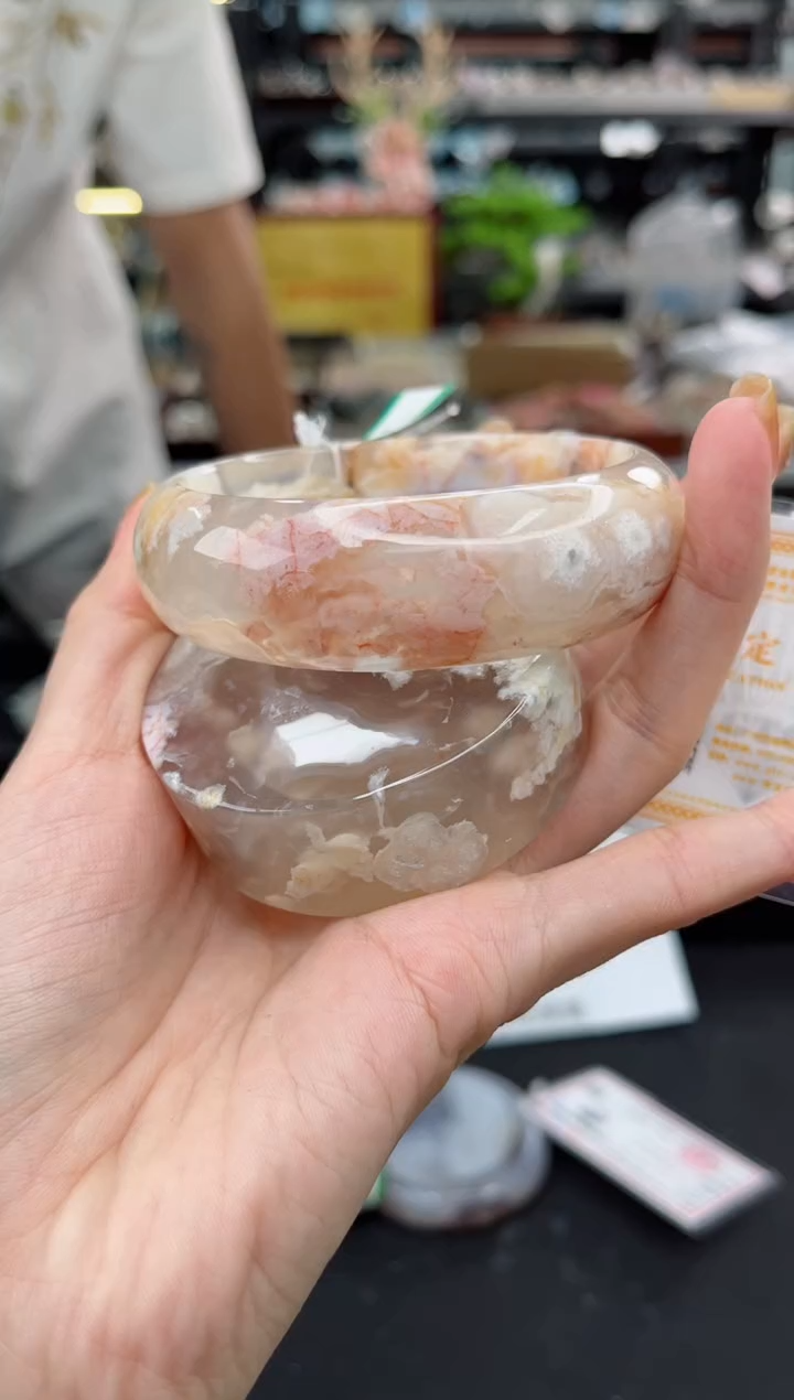 【闪购商品】石英质玉手镯未镶嵌62圈口（赠品镯心）3465800