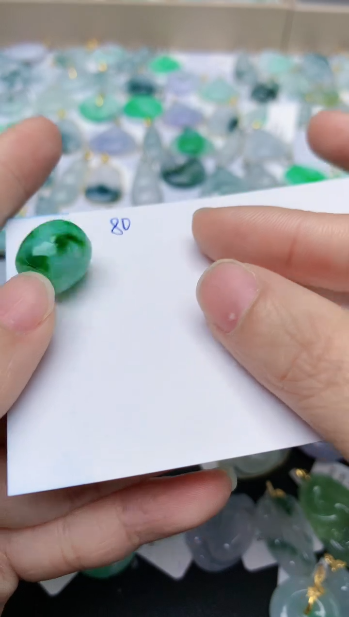 【闪购商品】翡翠颈饰18K金镶嵌天然翡翠A货    