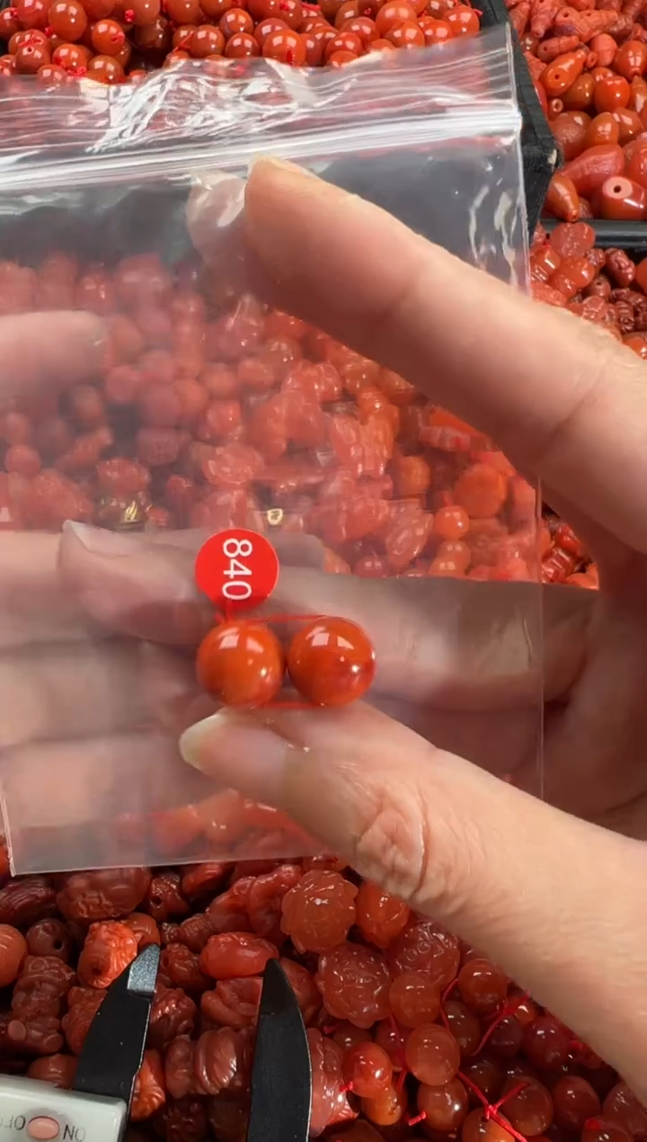 【闪购商品】南红玛瑙颈饰未镶嵌1
