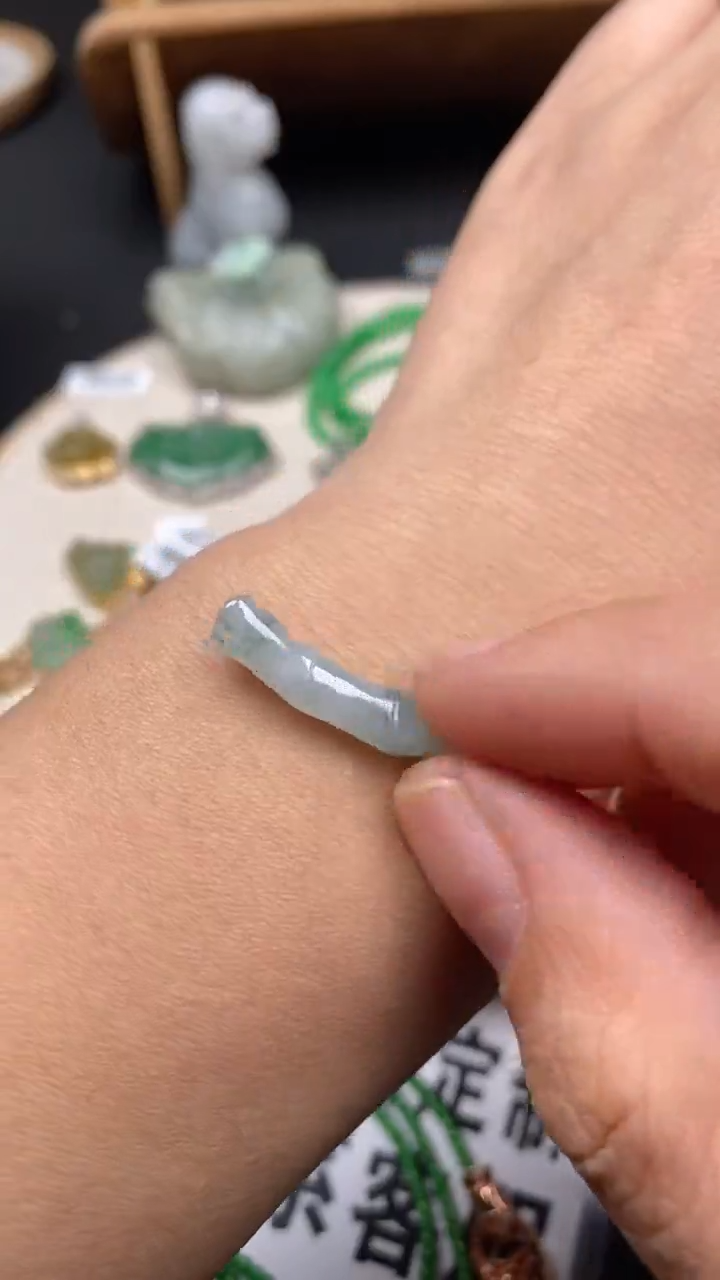 【闪购商品】翡翠颈饰未镶嵌翡翠净货26457