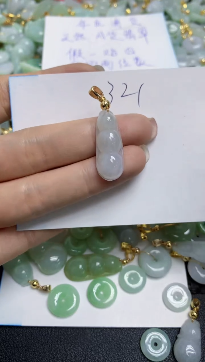 【闪购商品】翡翠颈饰合金天然翡翠A货