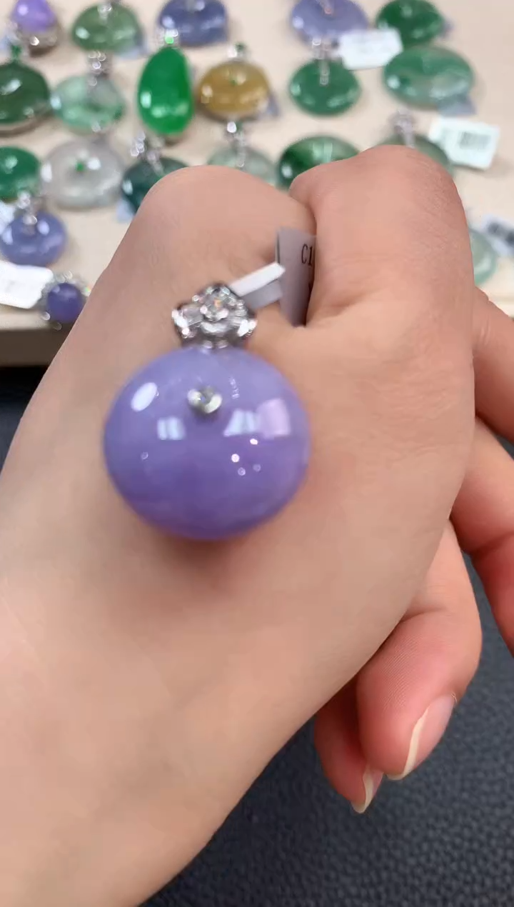 【闪购商品】翡翠吊坠(不含链)18K金镶嵌b93有色差多样性一件发货