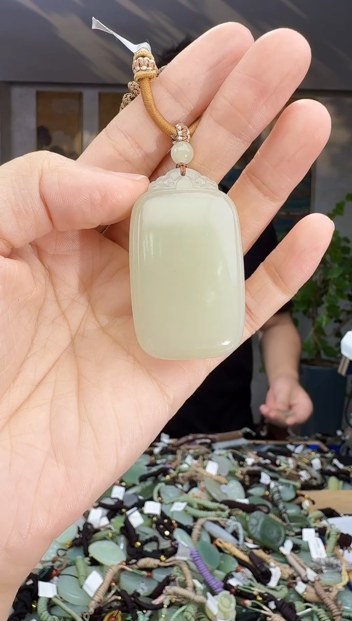 未镶嵌和田玉挂件拍一发一