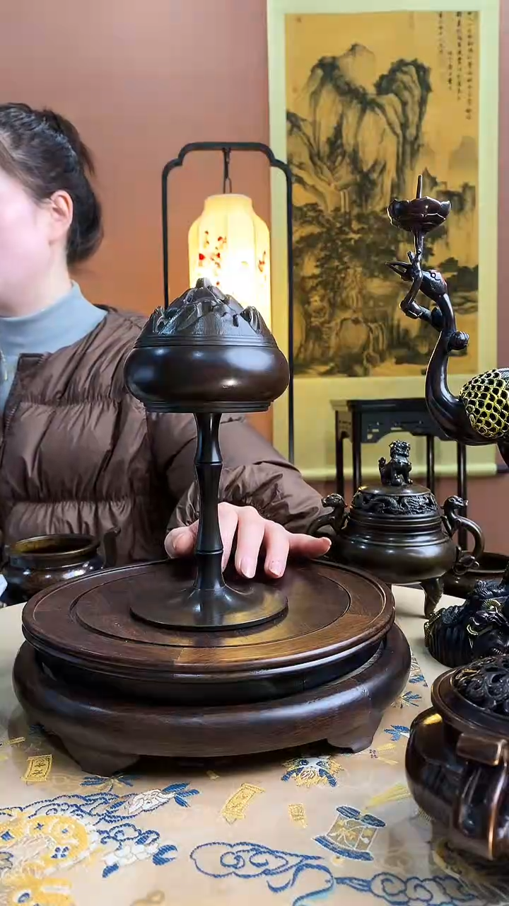 苏工黄铜博山炉熏香炉  