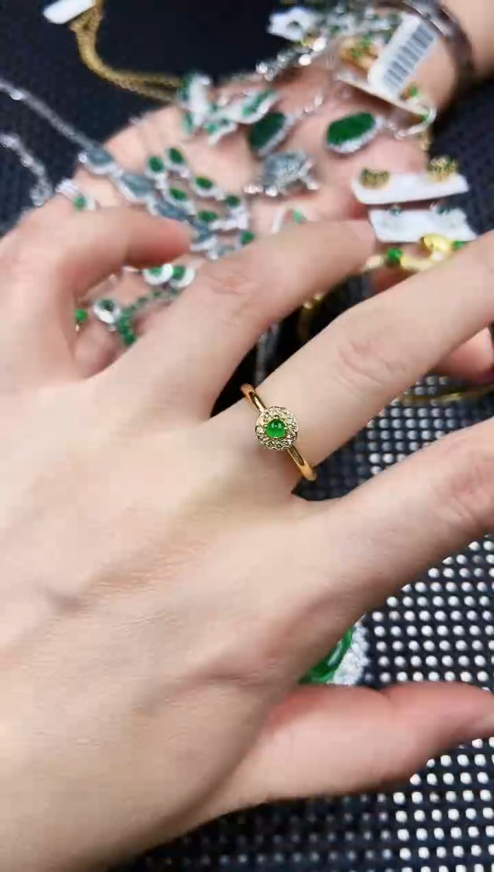 【闪购商品】翡翠戒指未镶嵌11111111