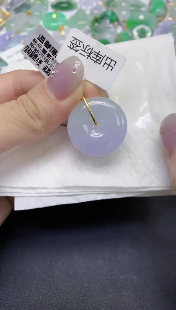 颈饰18K金镶嵌翡翠天然缅甸翡翠A货多样性发一件