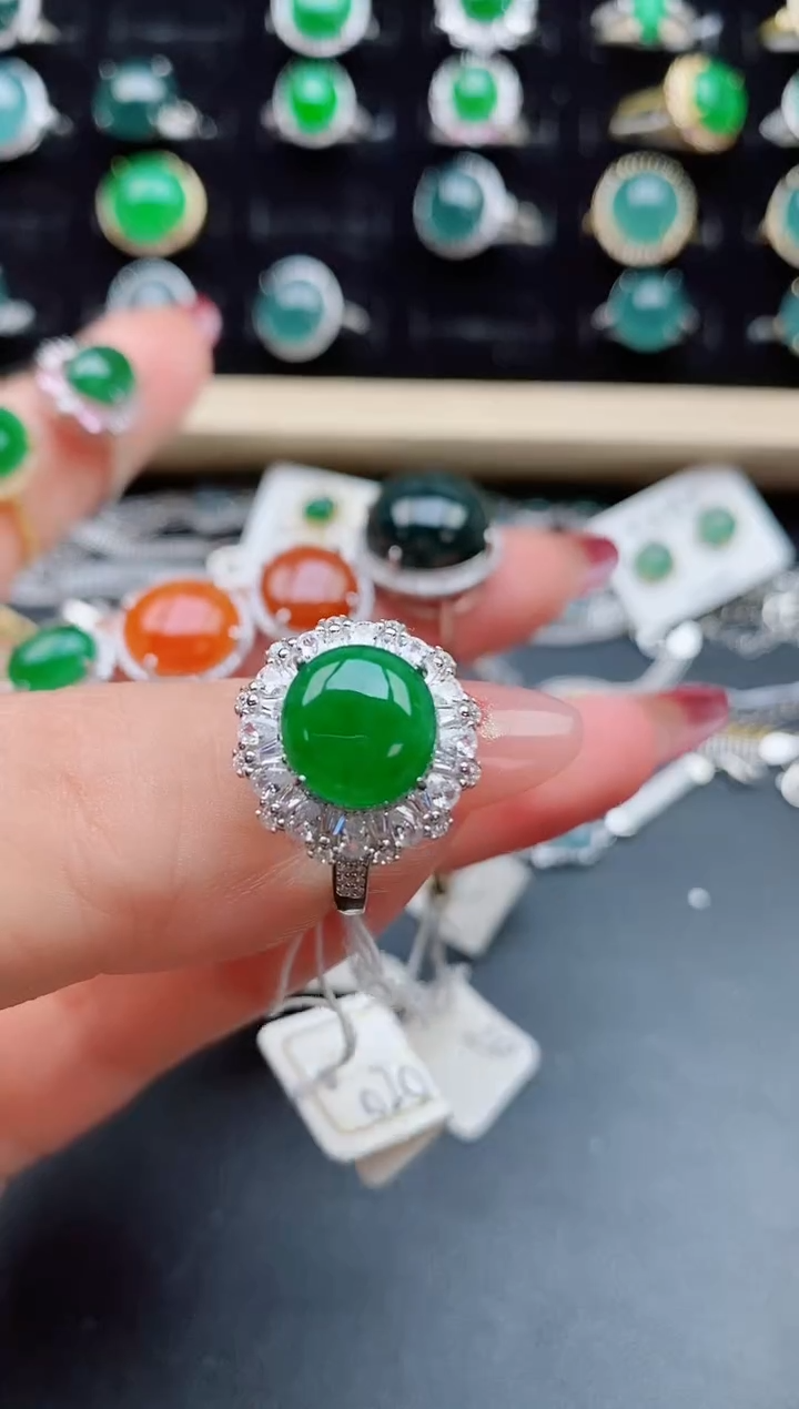 【闪购商品】翡翠戒指银S925镶嵌850806