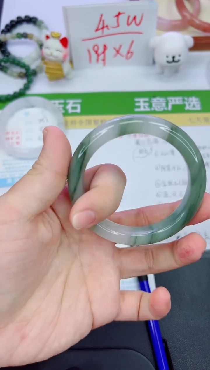 【闪购商品】石英质玉手镯未镶嵌256-56.5