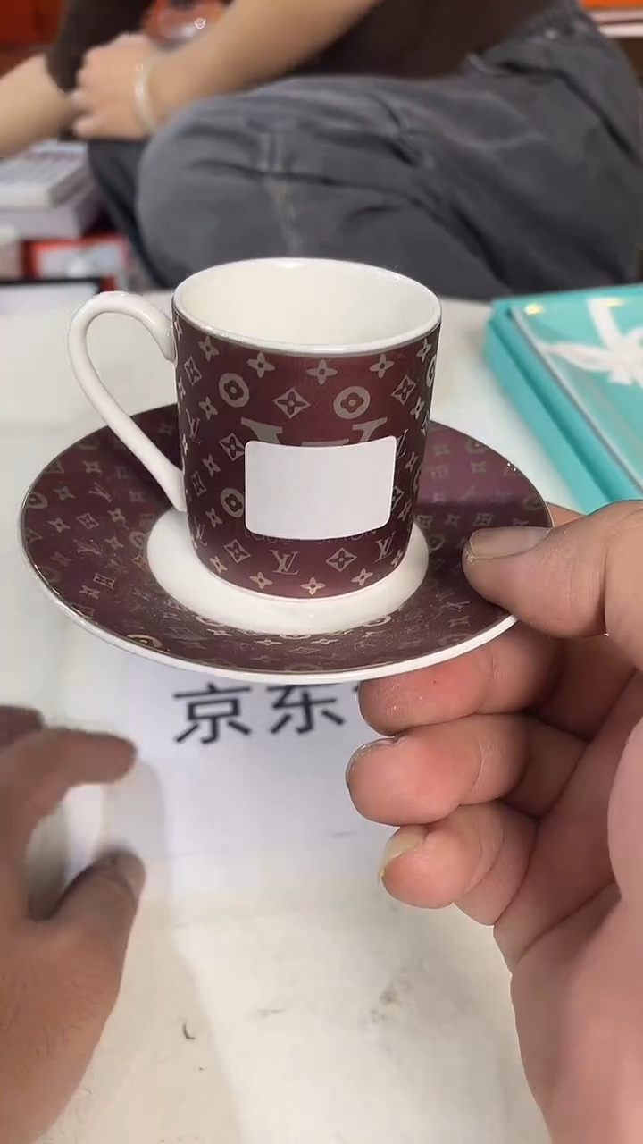 杯鸿辉家品牌瓷器，京东包邮！