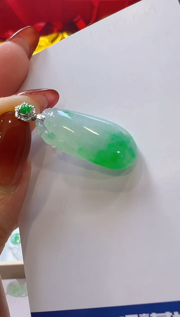 【闪购商品】翡翠吊坠(不含链)18K金镶嵌多样性团购发一件