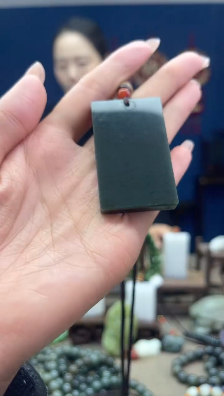 【闪购商品】和田玉颈饰未镶嵌1