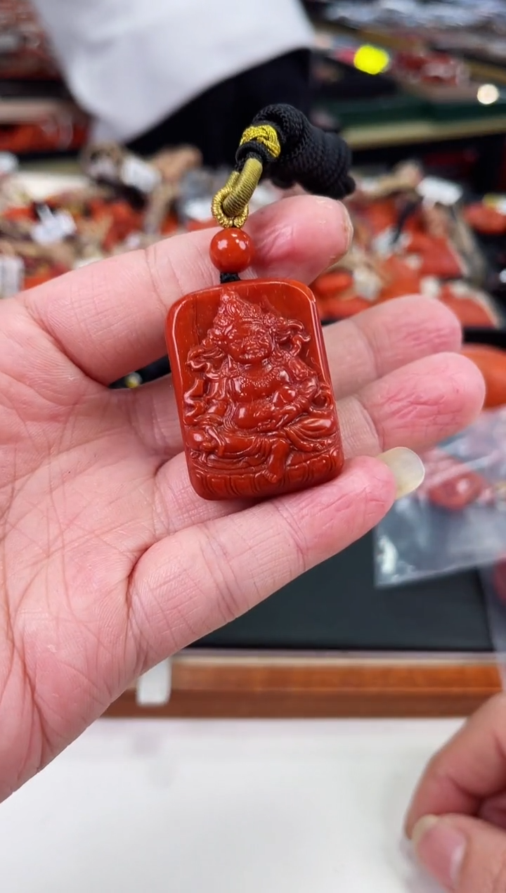 【闪购商品】南红玛瑙吊坠未镶嵌一个/条