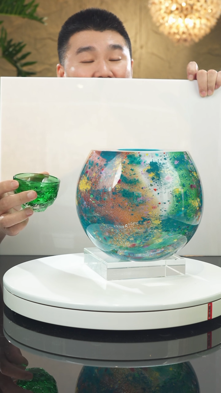 【闪购商品】瓷片设计款莫纳花瓶带绿色茶杯